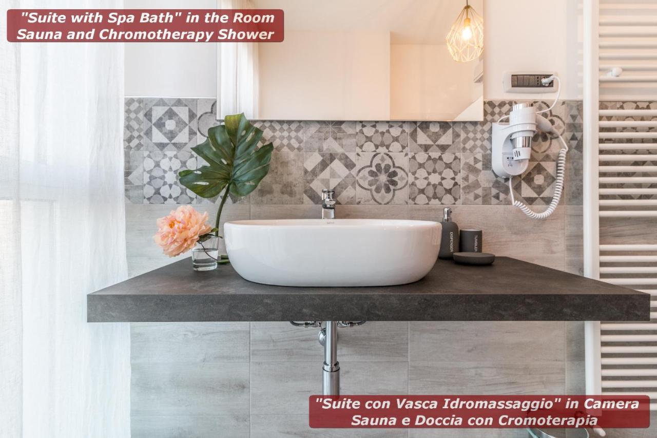 4 Star Boutique Rooms Bolonia Exterior foto