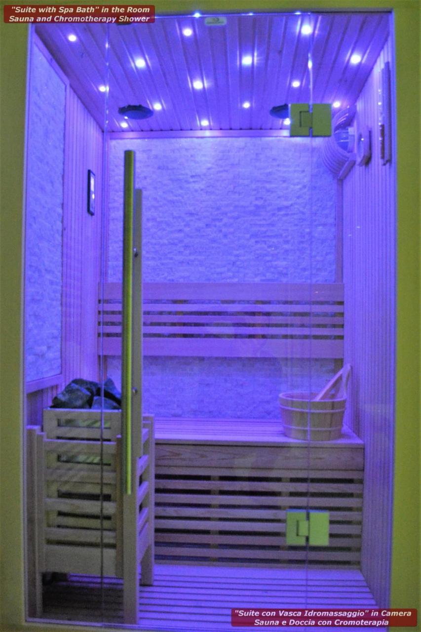 4 Star Boutique Rooms Bolonia Exterior foto