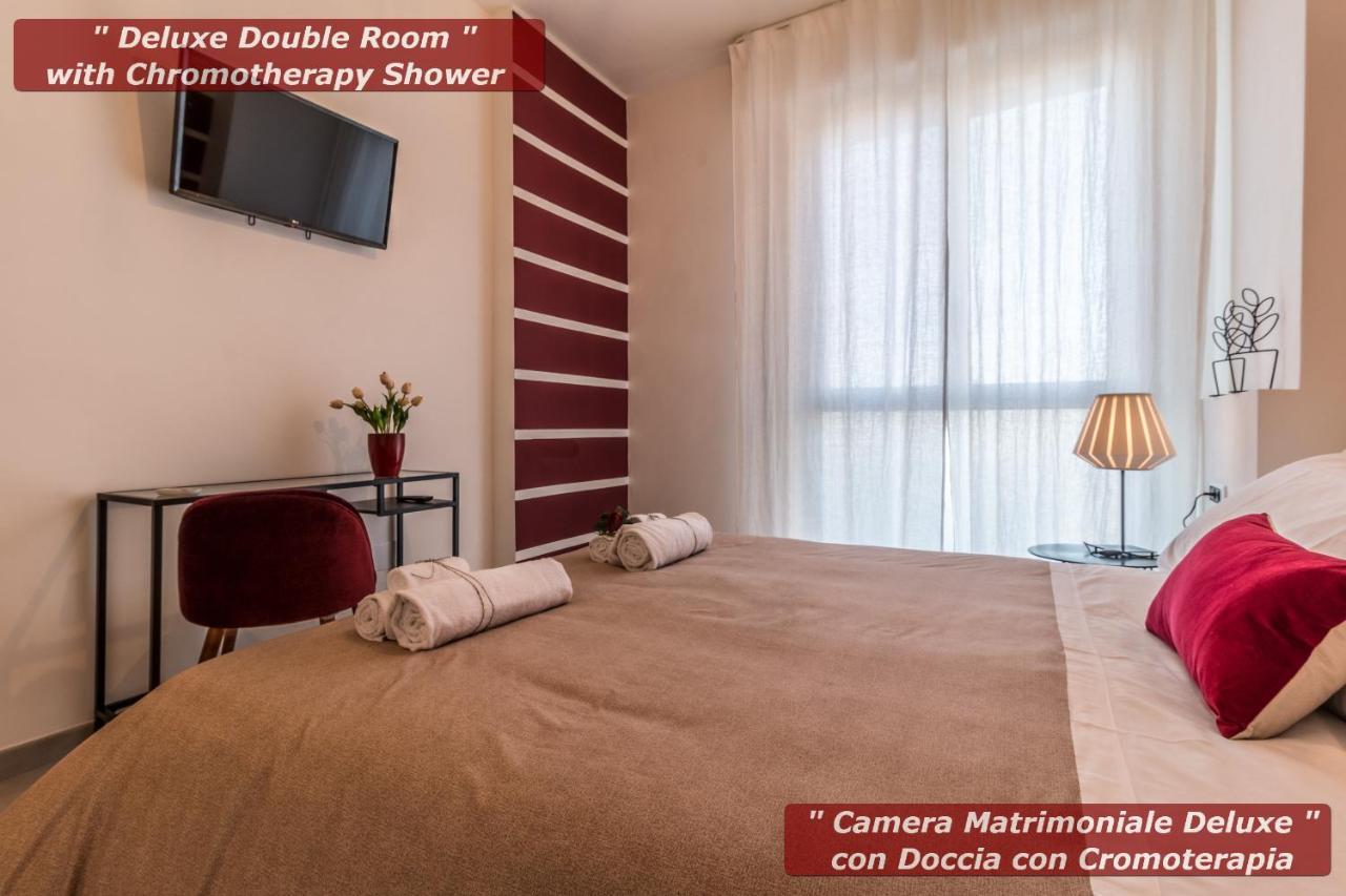 4 Star Boutique Rooms Bolonia Exterior foto